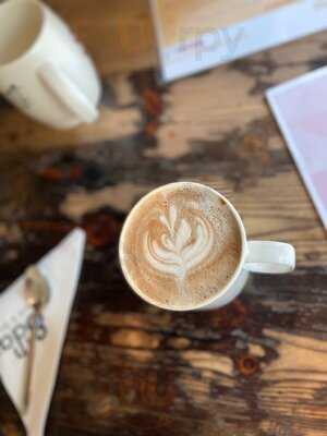 8th Day Cafe & Bakery