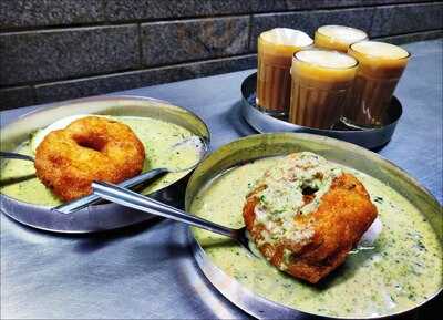 Brahmin's Coffee Bar