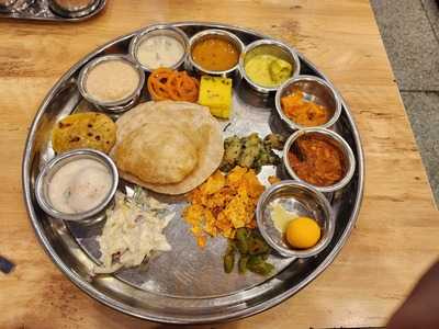 Grand Thali
