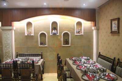 Kansar Kathiyawadi Thali Restaurant