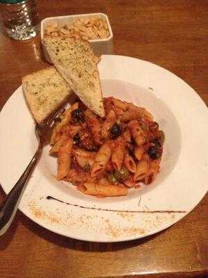 The Moon And Sixpence