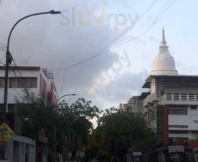 Hotel Saravana Bhavan Restaurant