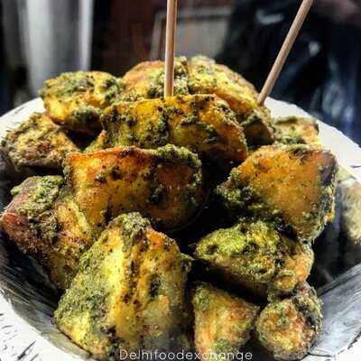 Lala Ji Chaat Corner