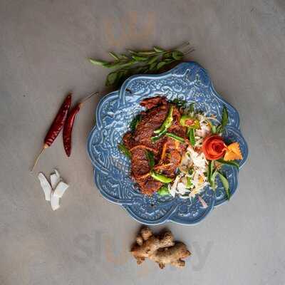 Food Street / Thindi Bheedi