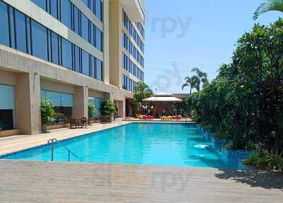 Momo Cafe - Courtyard By Marriott Pune Chakan