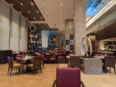 Momo Cafe - Courtyard By Marriott Pune Chakan