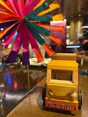 The Square - Food Outside The Box