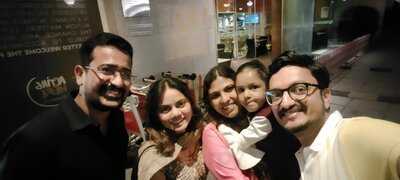 The Square - Food Outside The Box