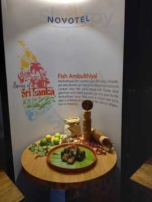 The Square - Food Outside The Box