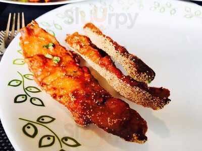 Rahul Restaurant & Bar