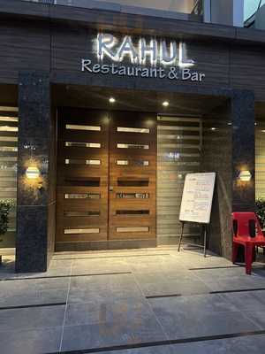 Rahul Restaurant & Bar