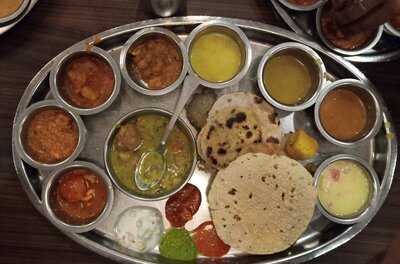 Rajdhani Thali