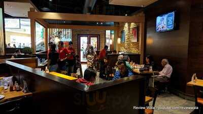 Chilli's Grill & Bar