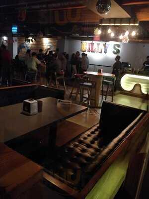 Gilly's Restobar