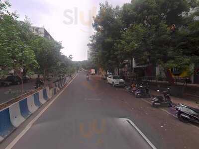 Pagdandi Books Chai Cafe