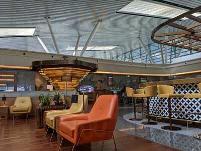 Above Ground Levell Lounge