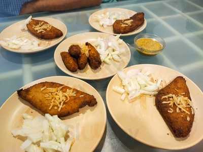 Bhojohori Manna At Hazra