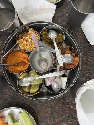 Mayur Thali