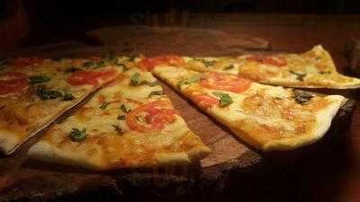 Largo Pizzeria