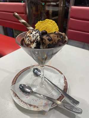 Cream Chills