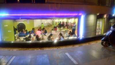Menchie's Frozen Yogurt Pune