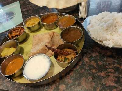 Hotel Saravana Bhavan Restaurant