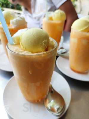 Rajmandir Ice Cream Parlour