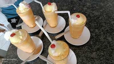 Rajmandir Ice Cream Parlour