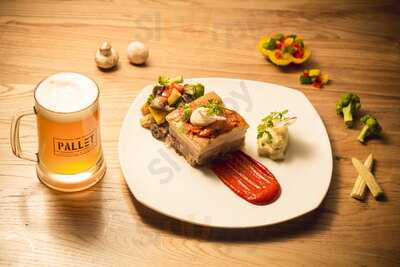 The Pallet - Brewhouse & Kitchen