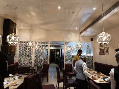 Saatvik - Pure Veg Restaurant