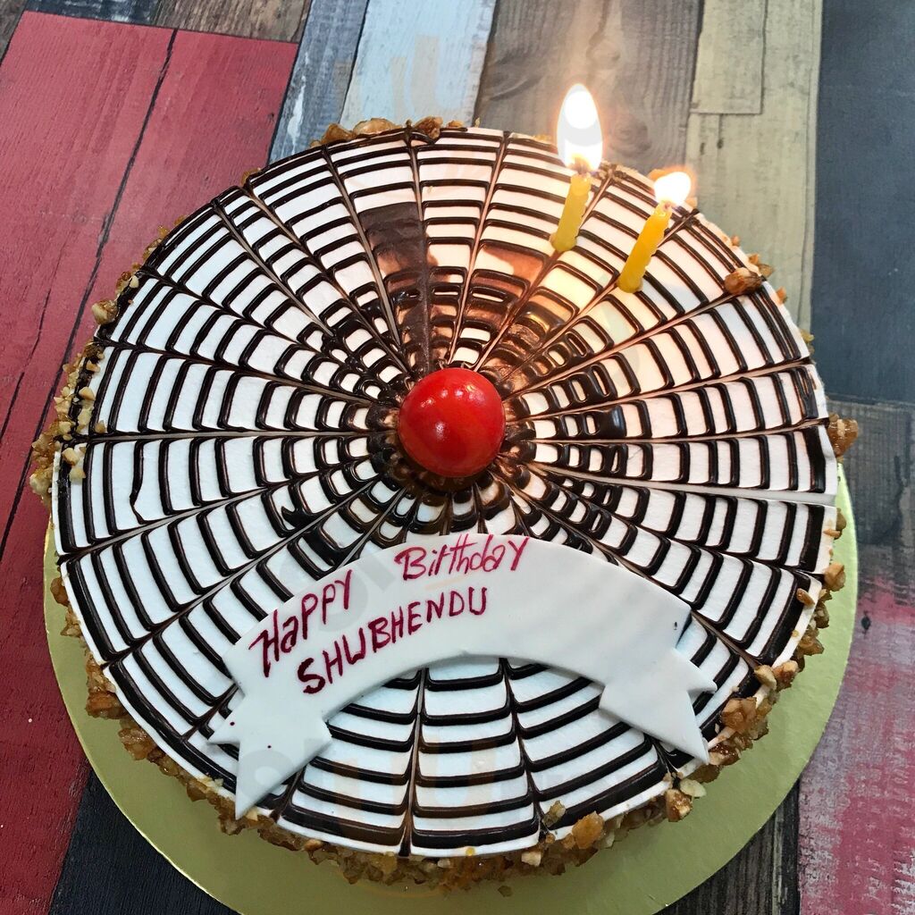 New Year Cakes Delivered by Gurgaon Bakers: Order Now!