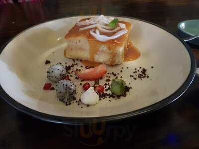 Shizusan Shophouse & Bar