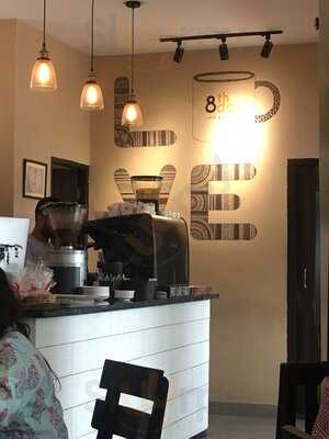 8th Day Cafe & Bakery