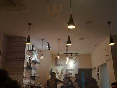 8th Day Cafe & Bakery