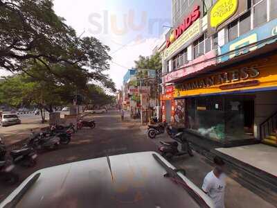 Hotel Junior Kuppanna Restaurant