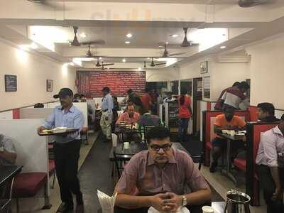 Hotel Crescent Restaurant