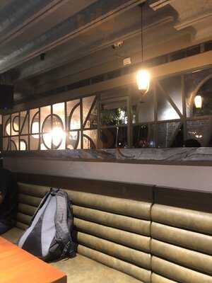 Harry's Bar & Kitchen