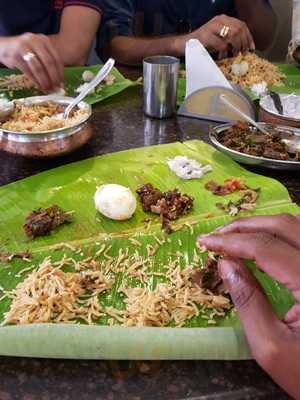 Ponnusamy Hotel Restaurant