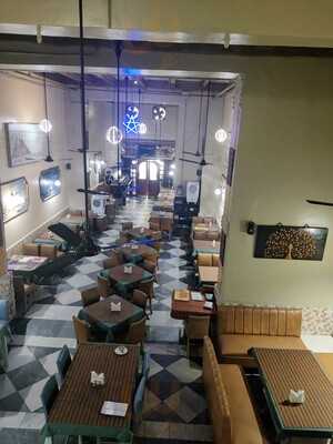 New Cathay Bar & Restaurant