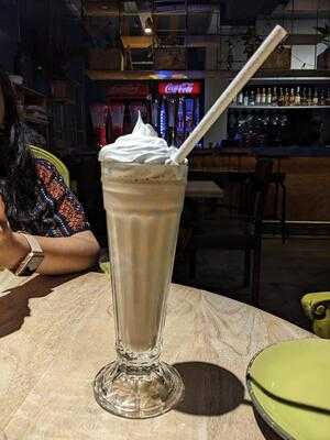 Krazzy Folds Restaurant