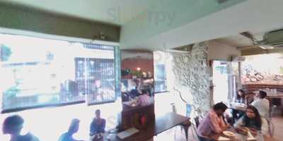 Krazzy Folds Restaurant