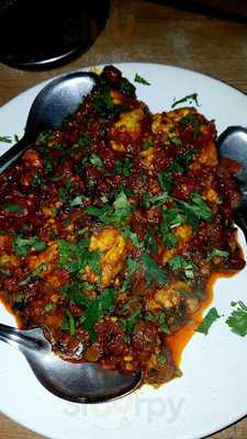 Moti's Restaurant 'n' Bar