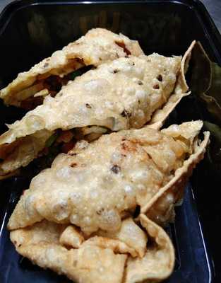 Moti's Restaurant 'n' Bar