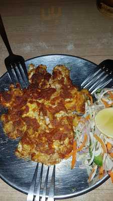 Moti's Restaurant 'n' Bar