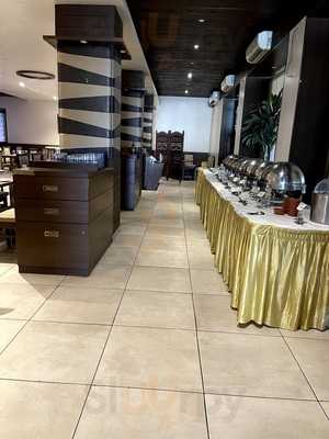 Mughal Sarai Restaurant & Bar