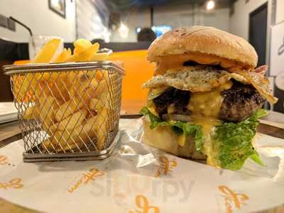 Sitcom-the Drama Diner