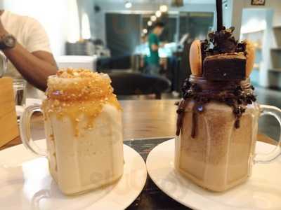 Sitcom-the Drama Diner