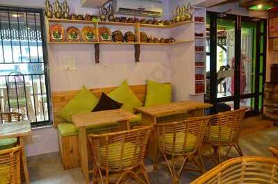 Deshaj Store & Cafe