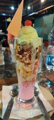 Inchara Multi Cuisine Family Garden Bar And Restaurant