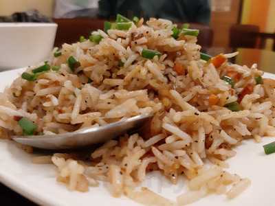 Nik's The Momolicious